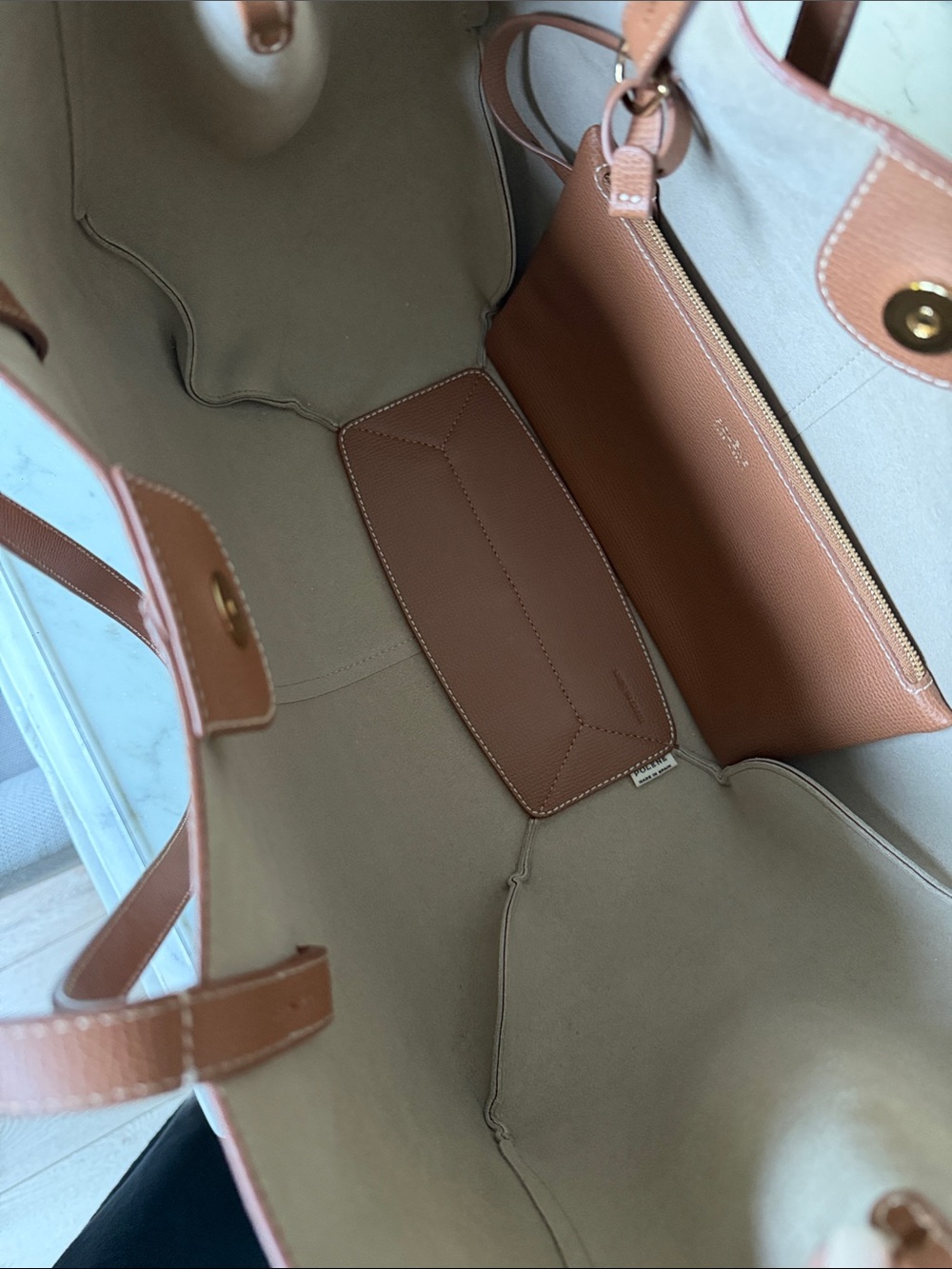 Polene - Picture 4 of 6